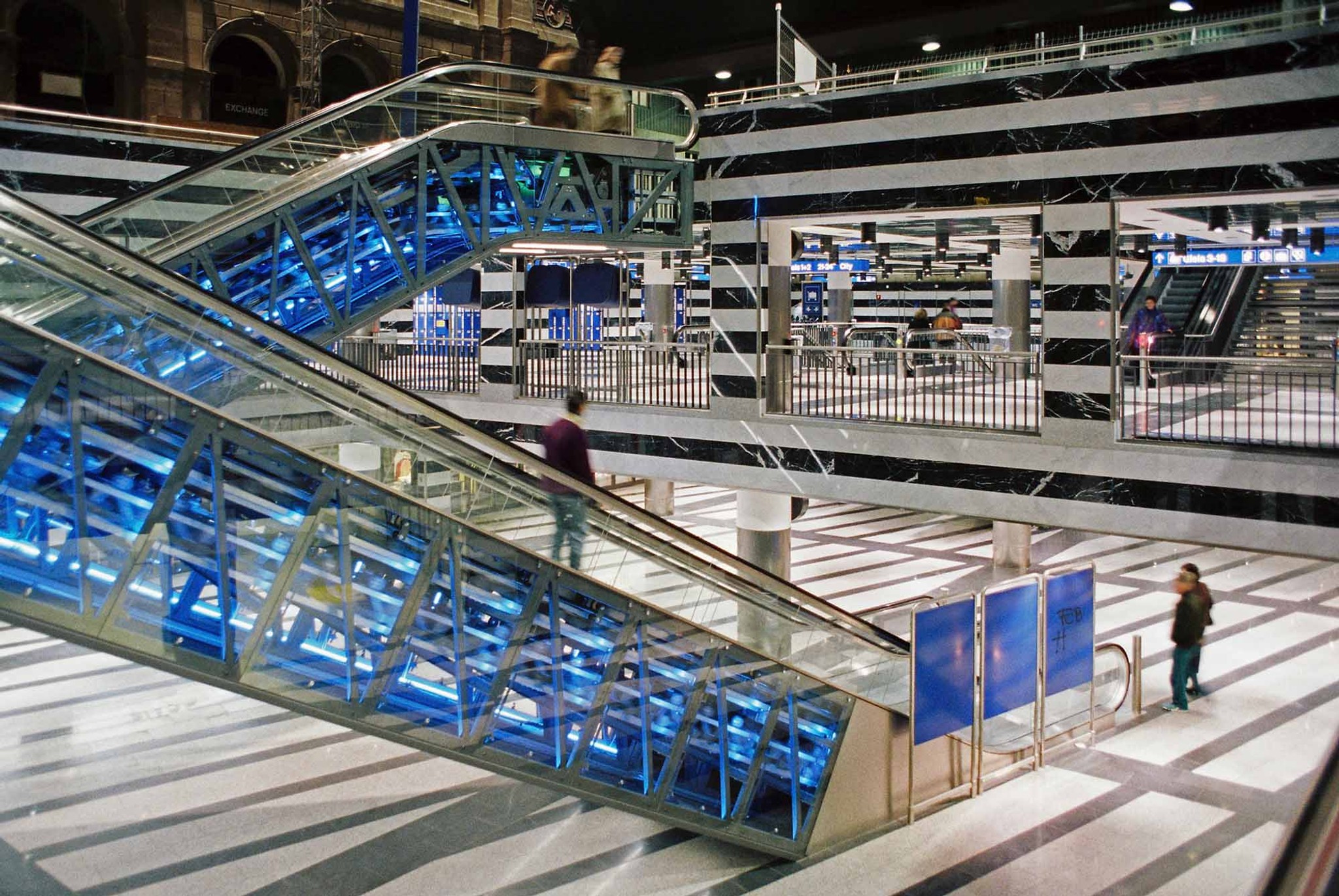 Präzise und lustvoll zugleich: Die Gestaltung der ‹Plaza› im Zürcher Hauptbahnhof in ihrer ursprünglichen Form.
