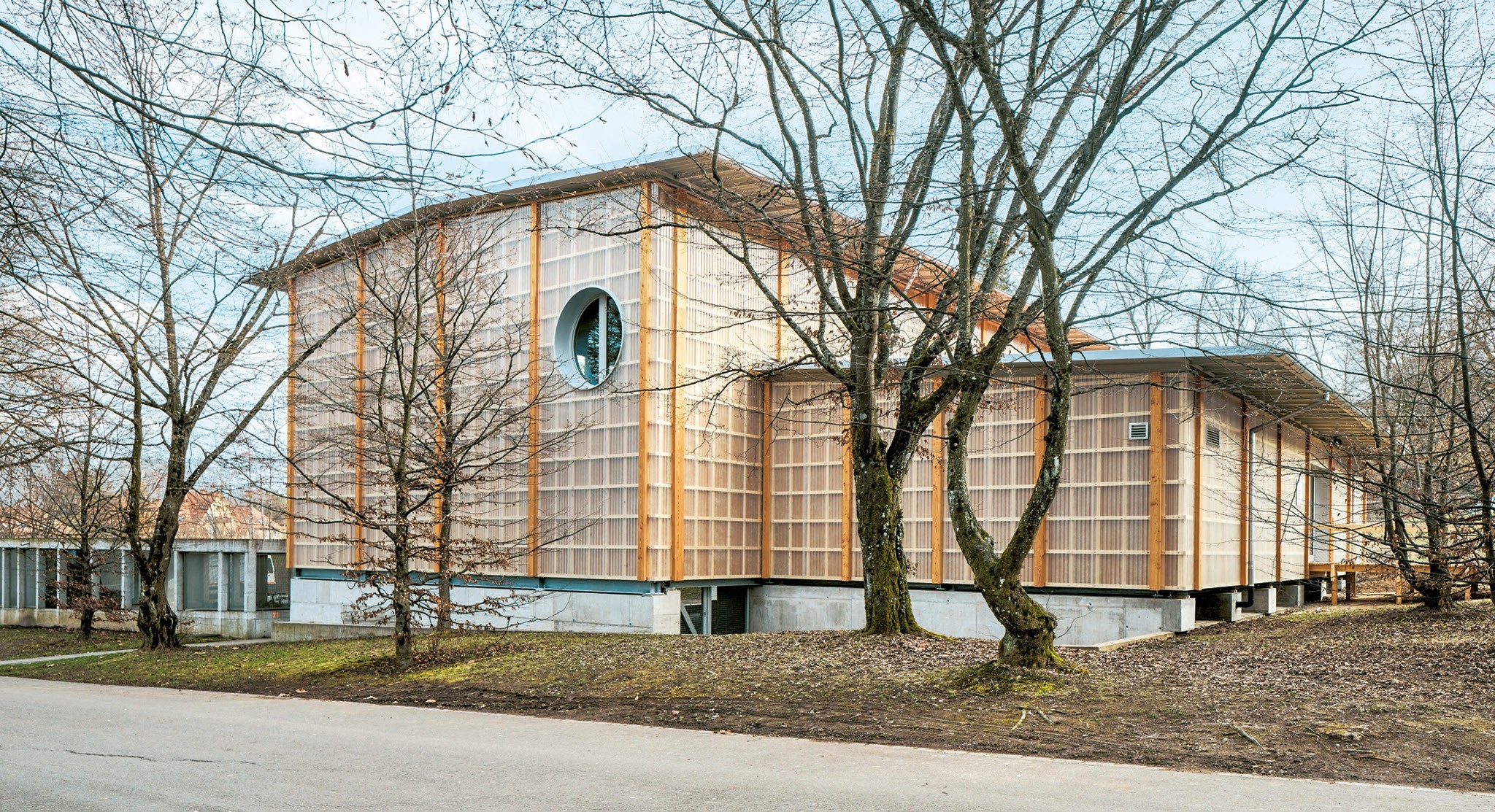 Bei der Schule Döltschi übernahm und veränderte die Stadt Zürich erstmals das für den Kanton entwickelte Prinzip für temporäre Sportanlagen.