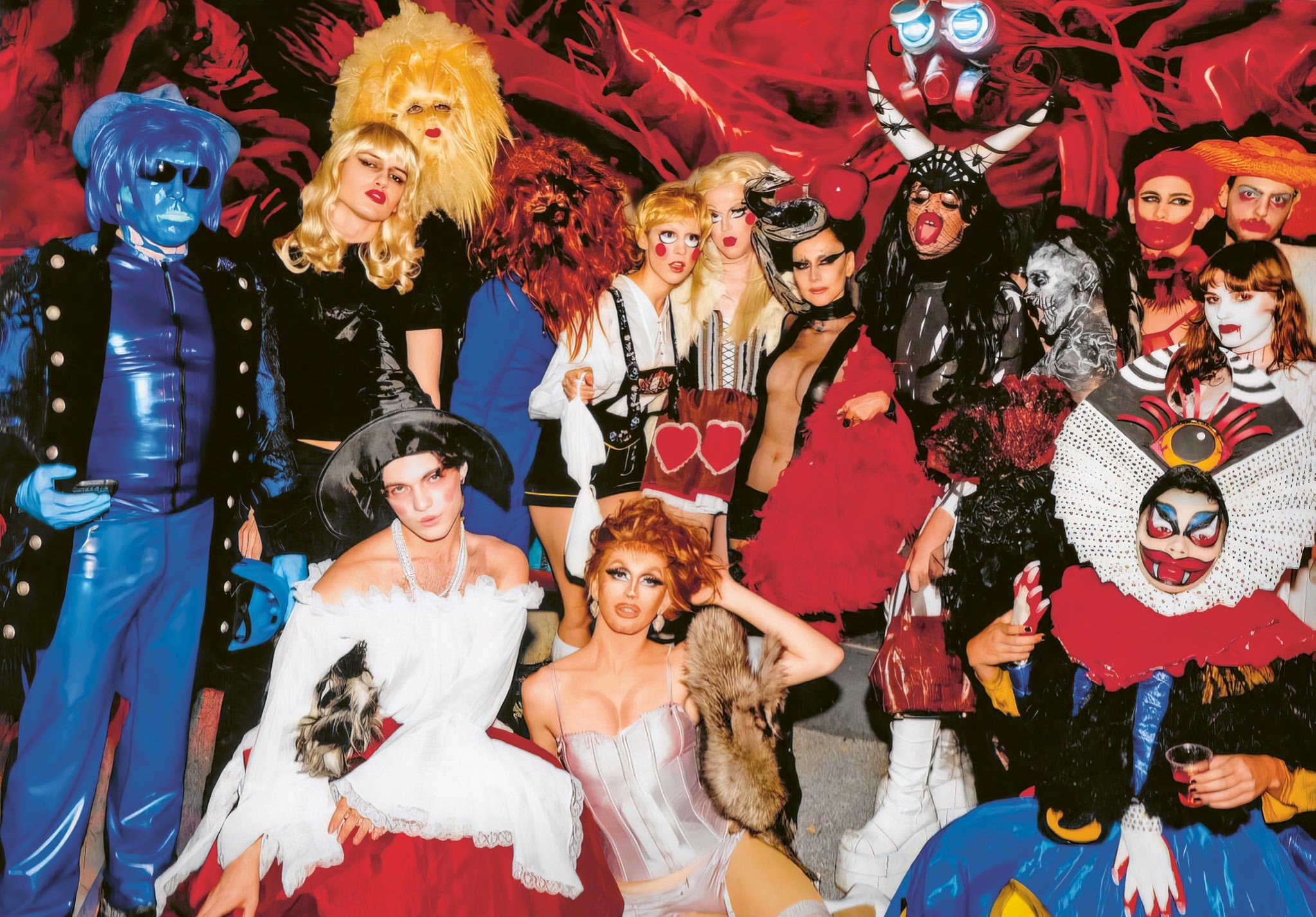 Halloween-Ball ‹The Poison Big Apple› mit Susanne Bartsch (mitte) im New Yorker Kunstmuseum MoMA PS1, 2015. Foto: Dustin Pittman