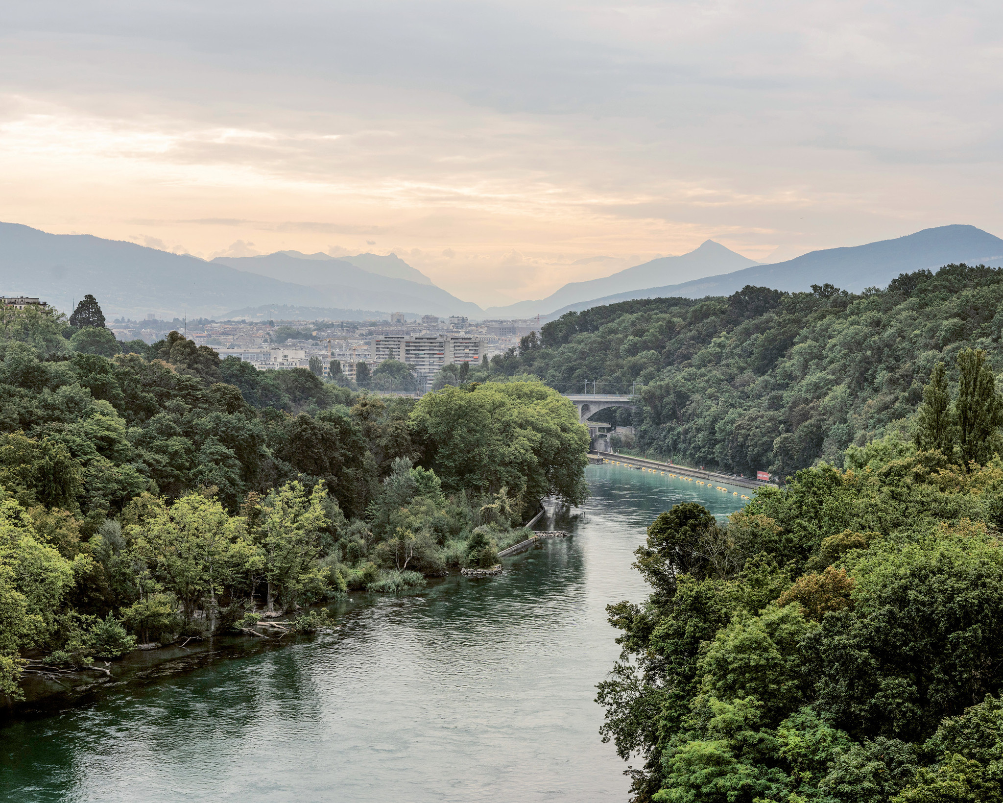 Die Region Genf wird grenzübschreitend nachhaltig geplant, von der Rhone bis an die Hügel