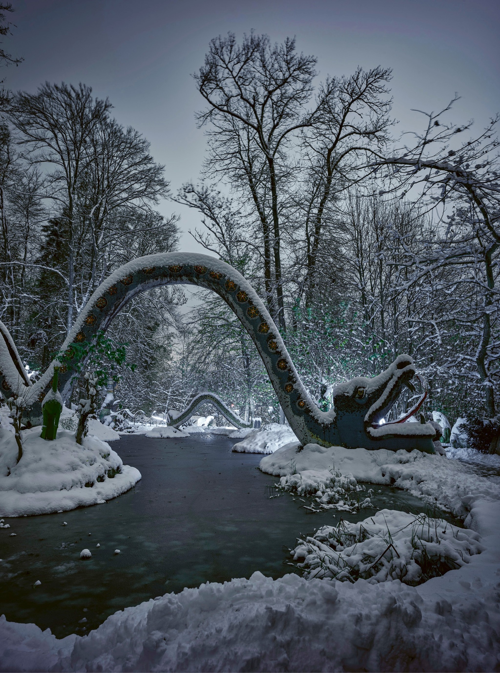 Die Drachenschlange im Bruno-Weber-Park in Spreitenbach.