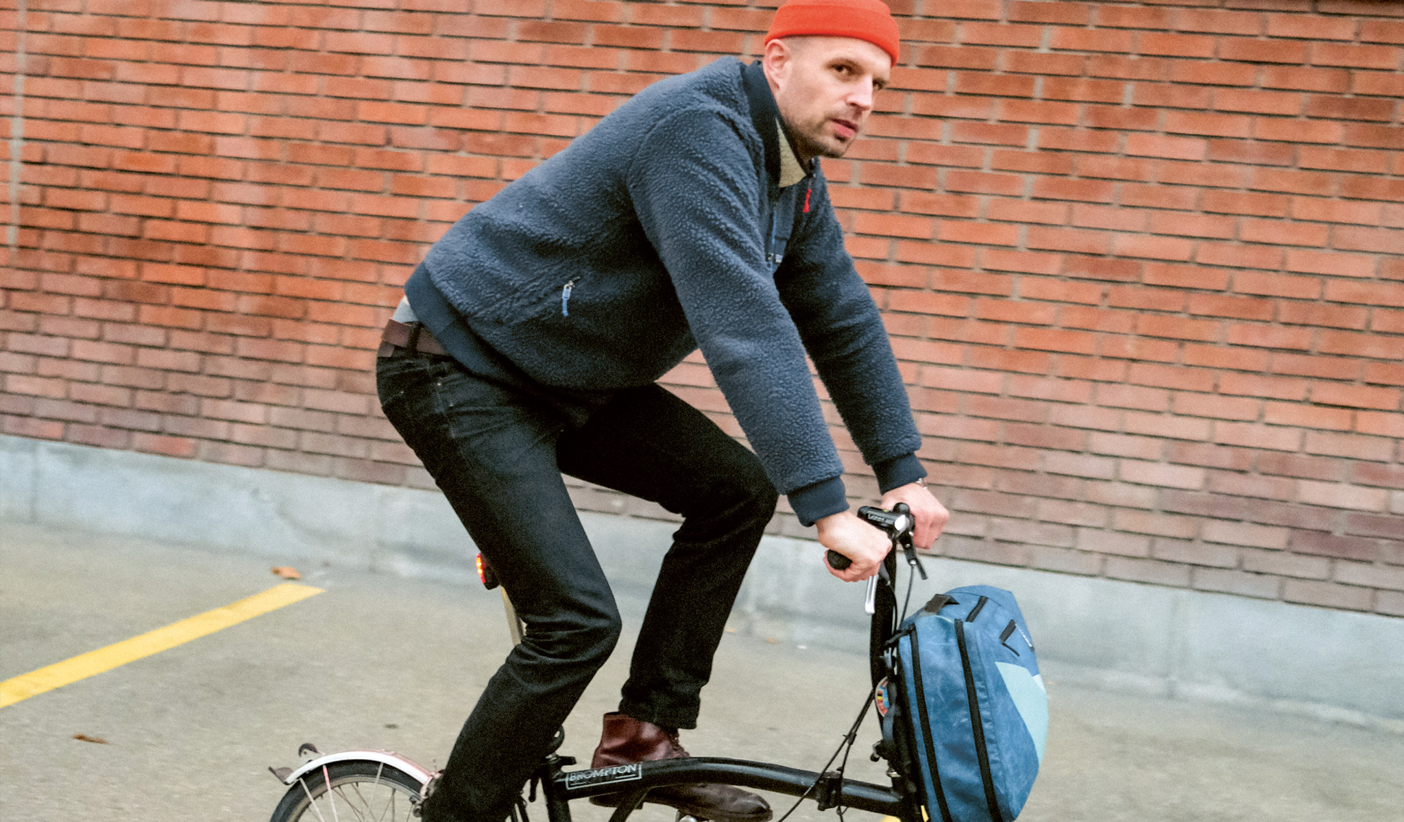 Nicola Stäubli, 43, arbeitet in der Produktentwicklung bei Freitag und entwickelte zusammen mit dem Londoner Faltradhersteller Brompton eine Velotasche.