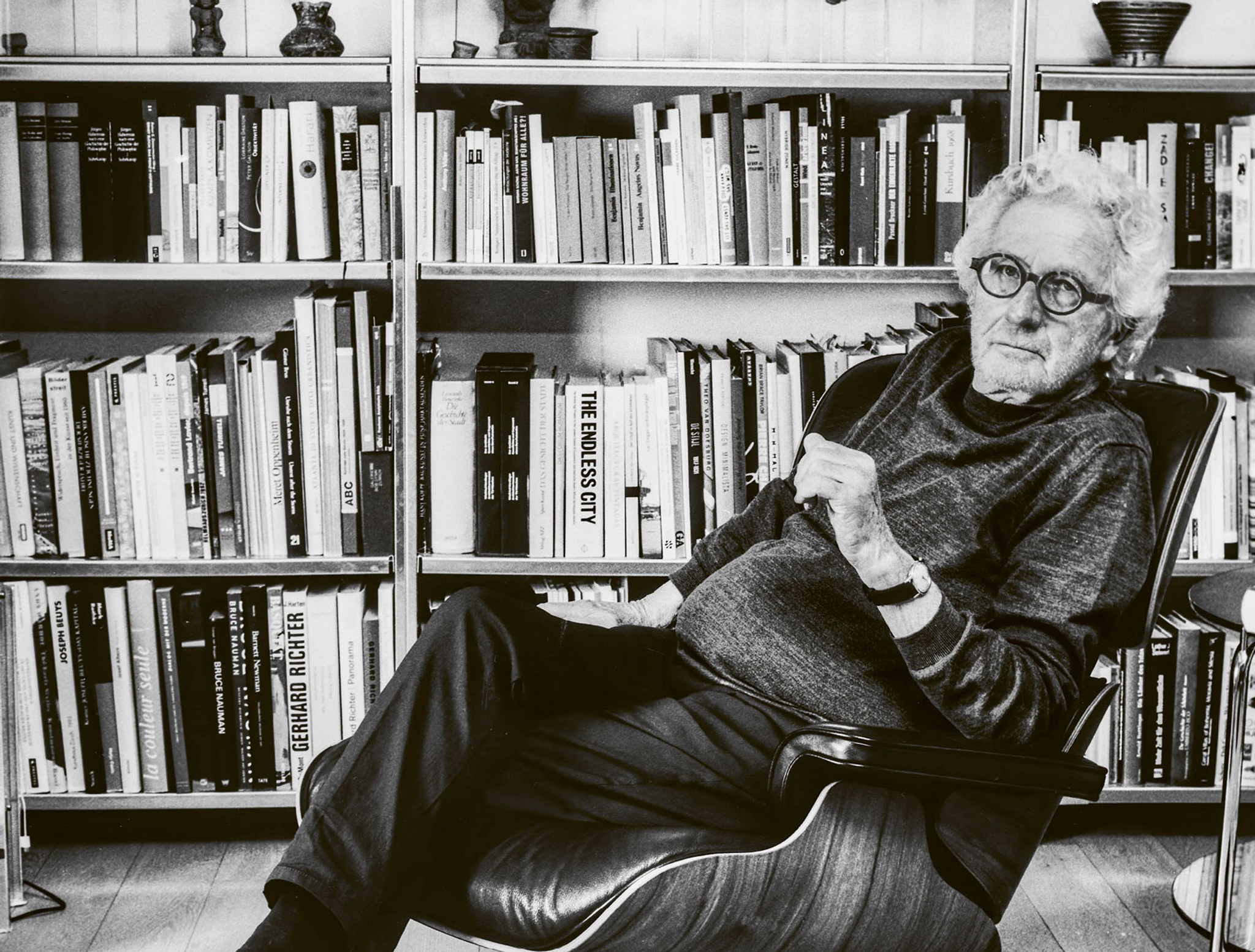 Setzt auf «Kulturerfahrungen und die Neugier auf die Welt»: Bob Gysin in seiner Wohnung in der Europaallee in Zürich.