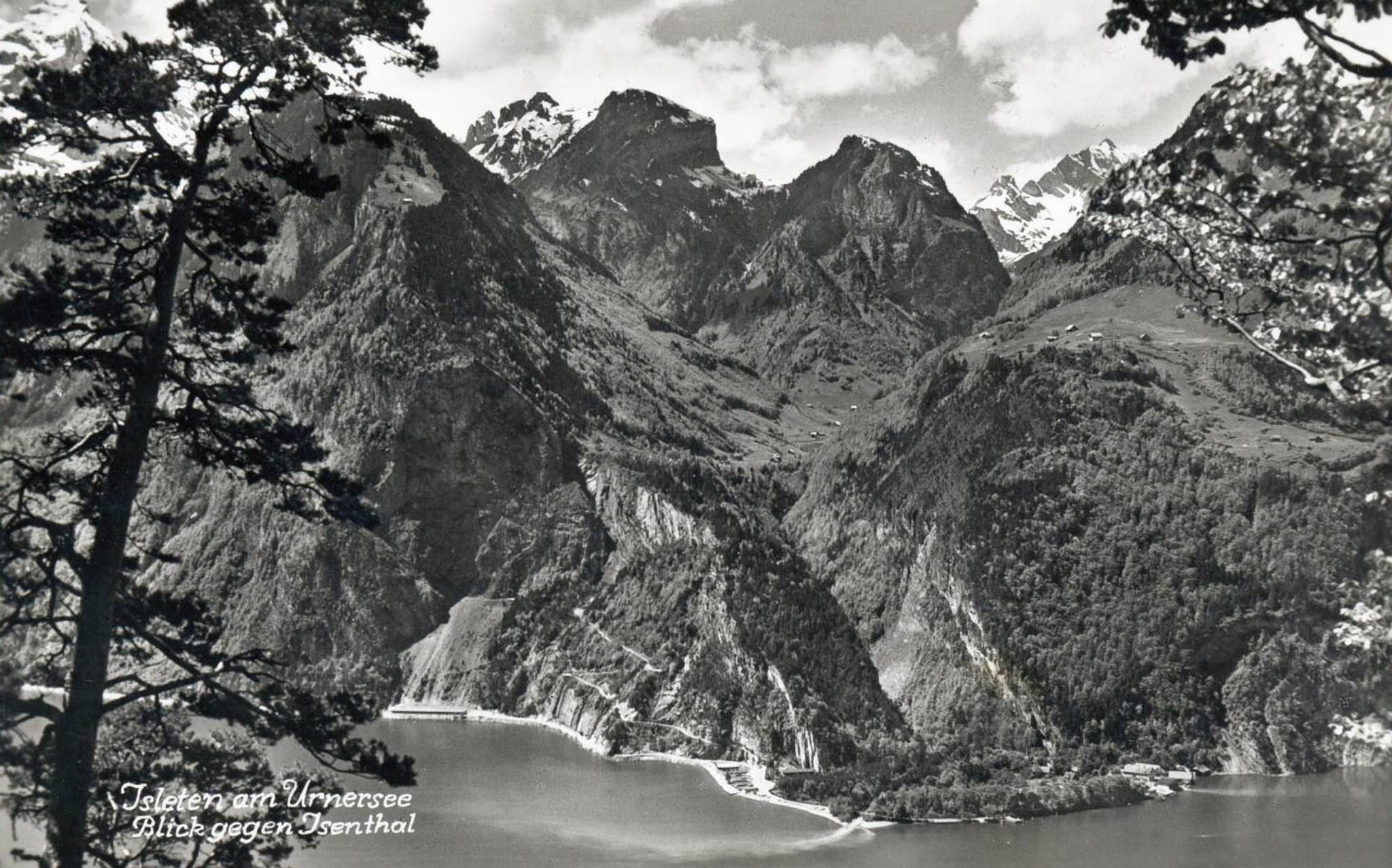 Inventarisierte Landschaft: Die Landzunge der Isleten am Fuss der Innerschweizer Berglandschaft