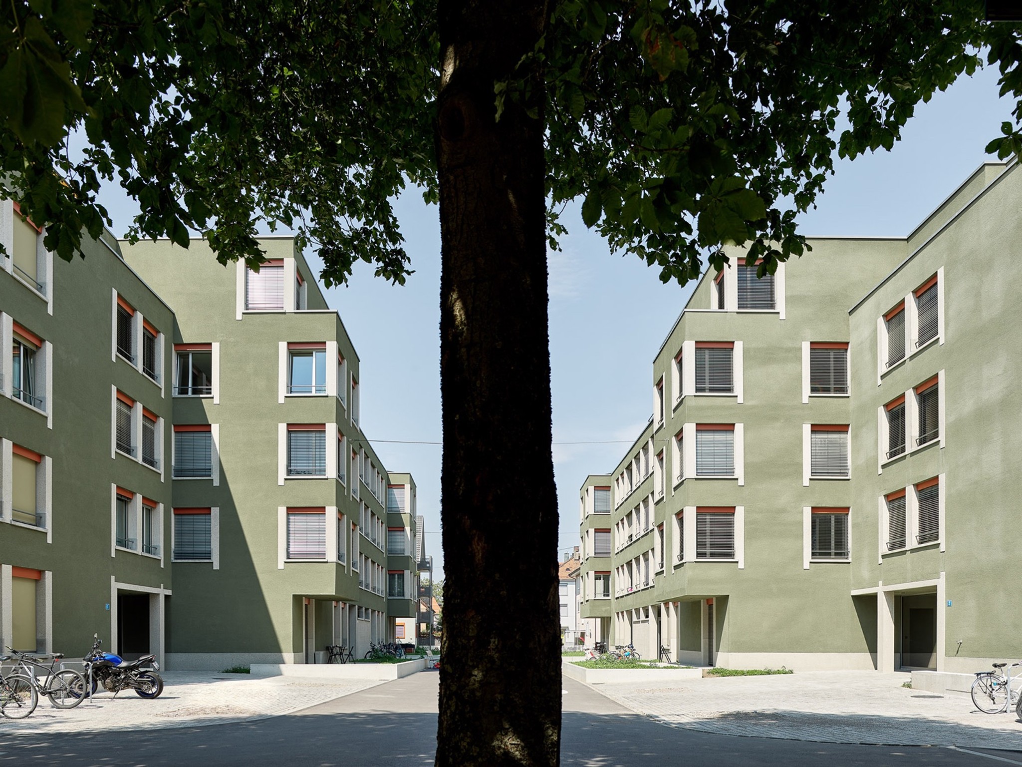 Die Wohnsiedlung Friedackerstrasse in Zürich-Oerlikon: Eines von verschiedenen Projekten, bei denen Esch Sintzel Architekten mit Porotherm-Leichtbackstein gearbeitet haben.