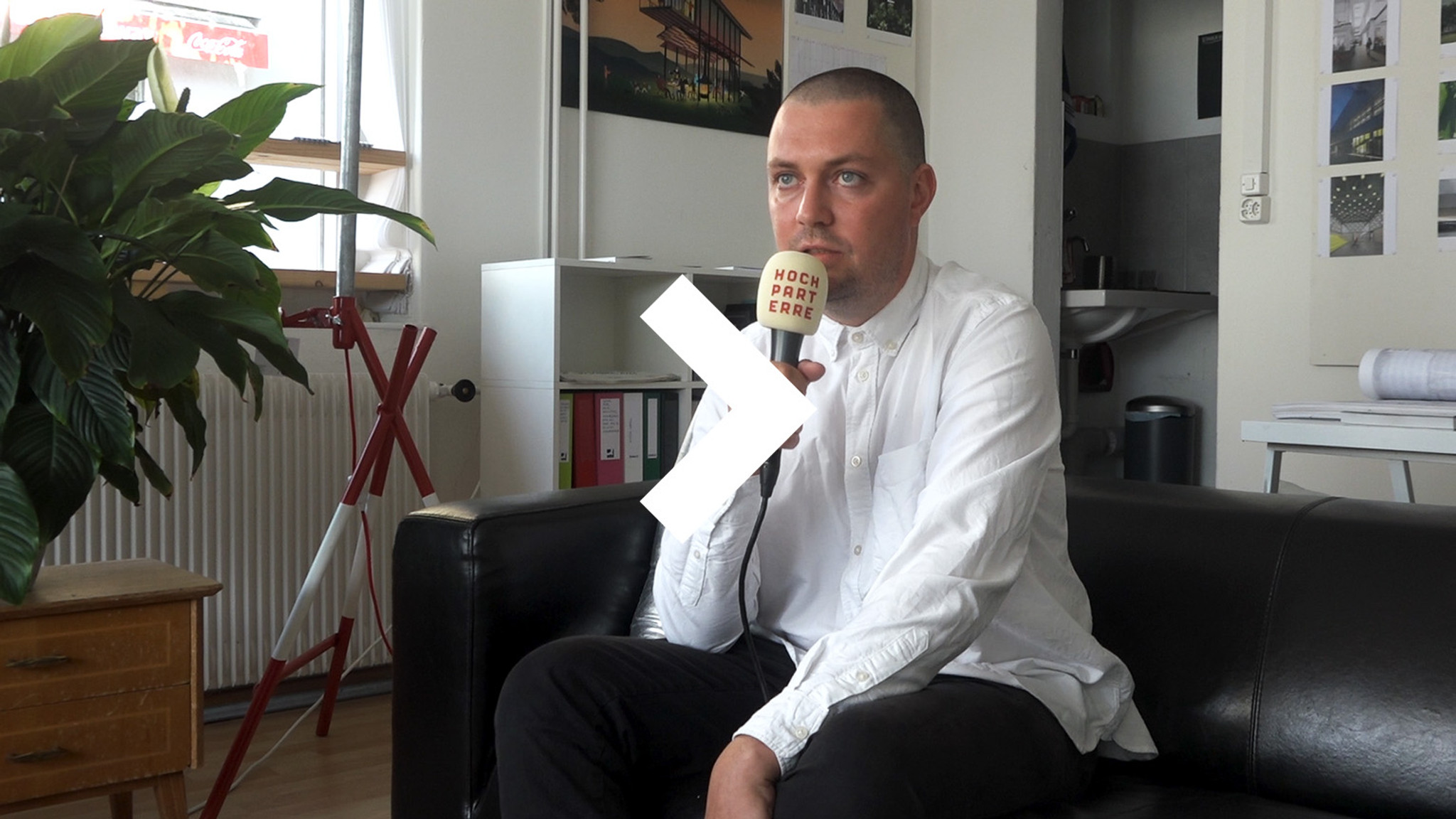 Leonid Slonimskiy leitet das Zürcher Büro von Kosmos.