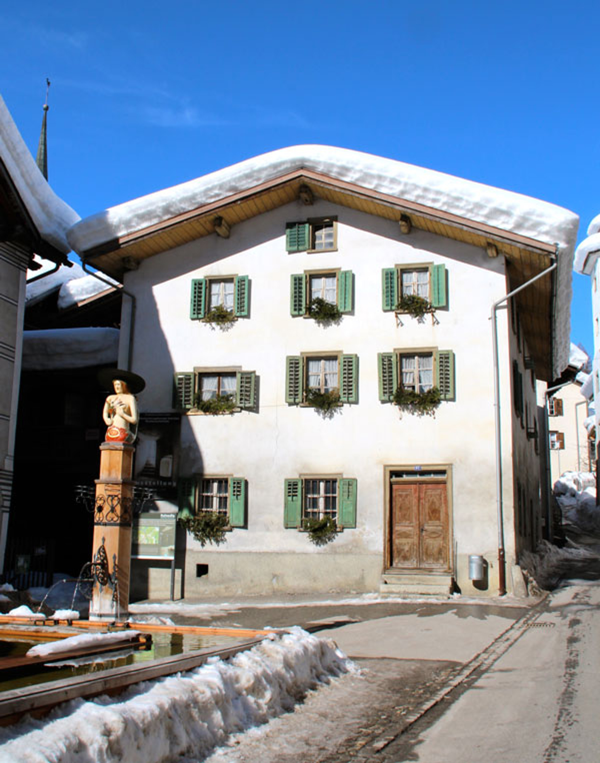 Das 500-jährige Haus soll laut Architekt Gion A. Caminada zu einem «Kraftort» in Valendas werden.