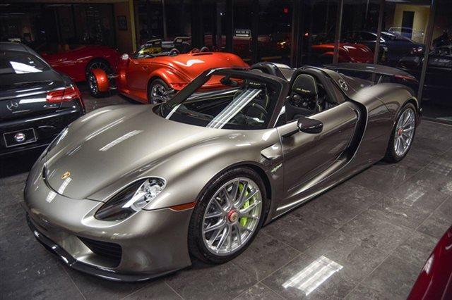 2015 Porsche 918 Spider Roadster