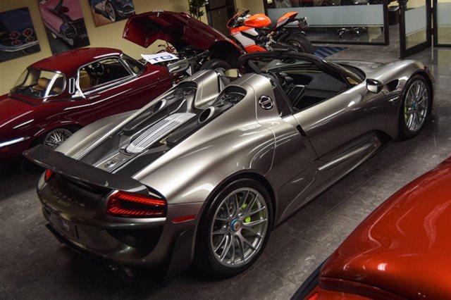 2015 Porsche 918 Spider Roadster