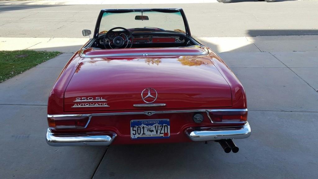 1967 Mercedes Benz 250 SL Class Convertible