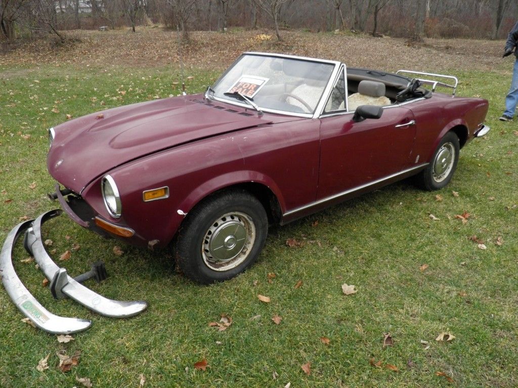 1974 FIAT 124 Spider Runs well Needs body work