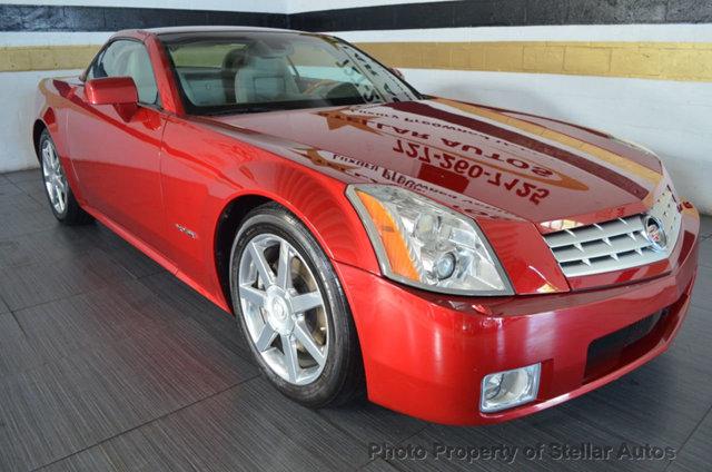 2004 Cadillac XLR 2dr Convertible