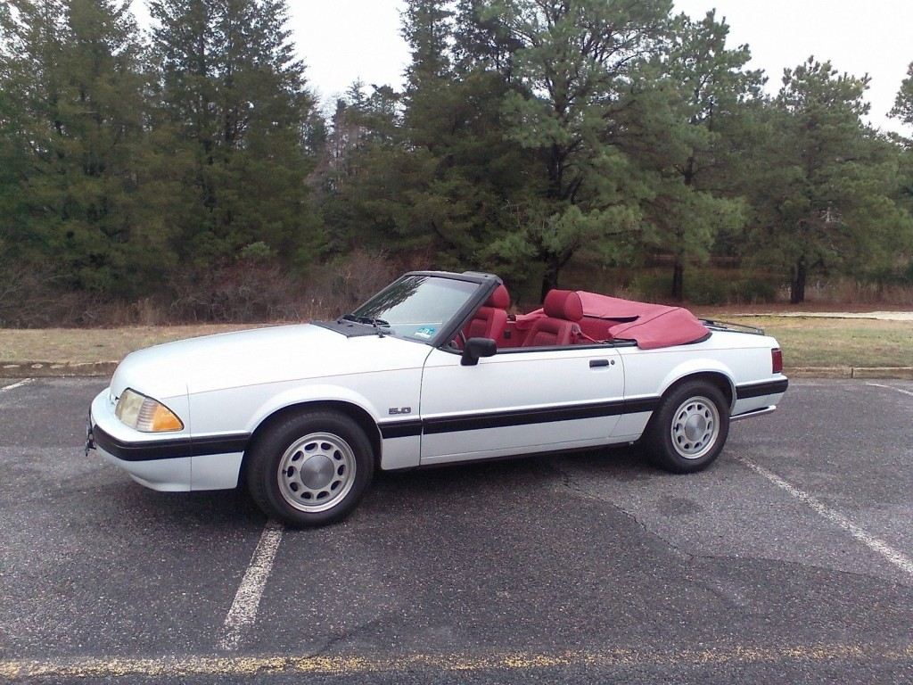 1989 Ford Mustang LX Convertible