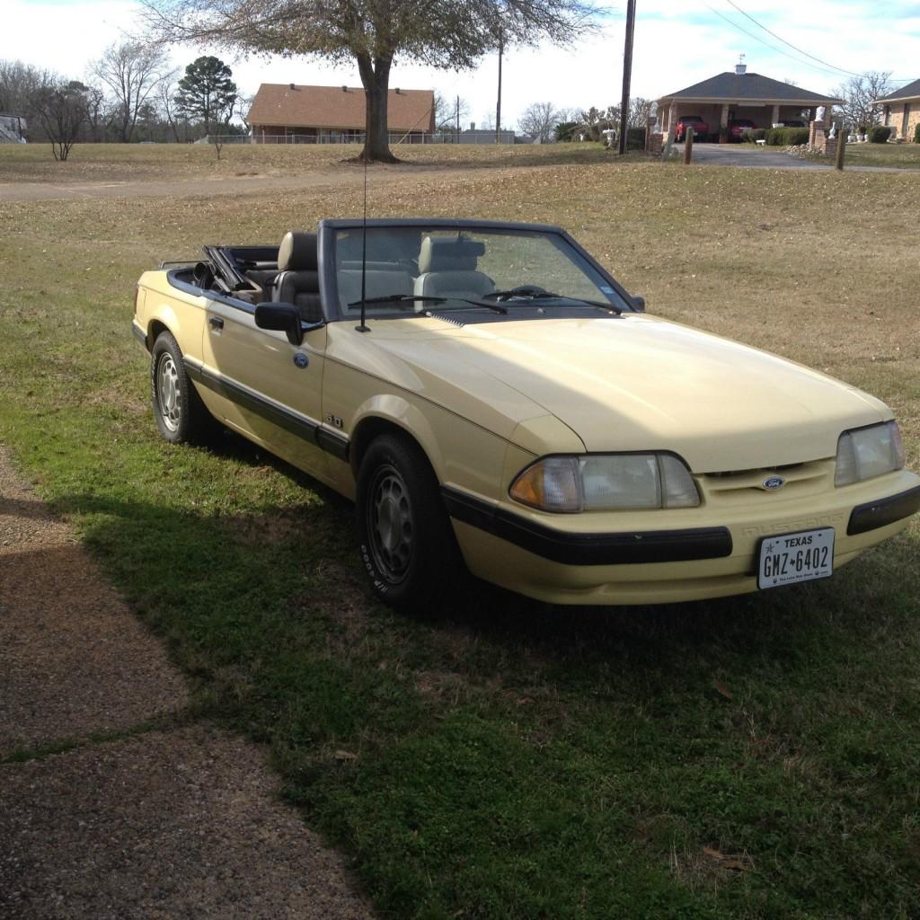 1989 Ford Mustang LX 5.0 Convertible