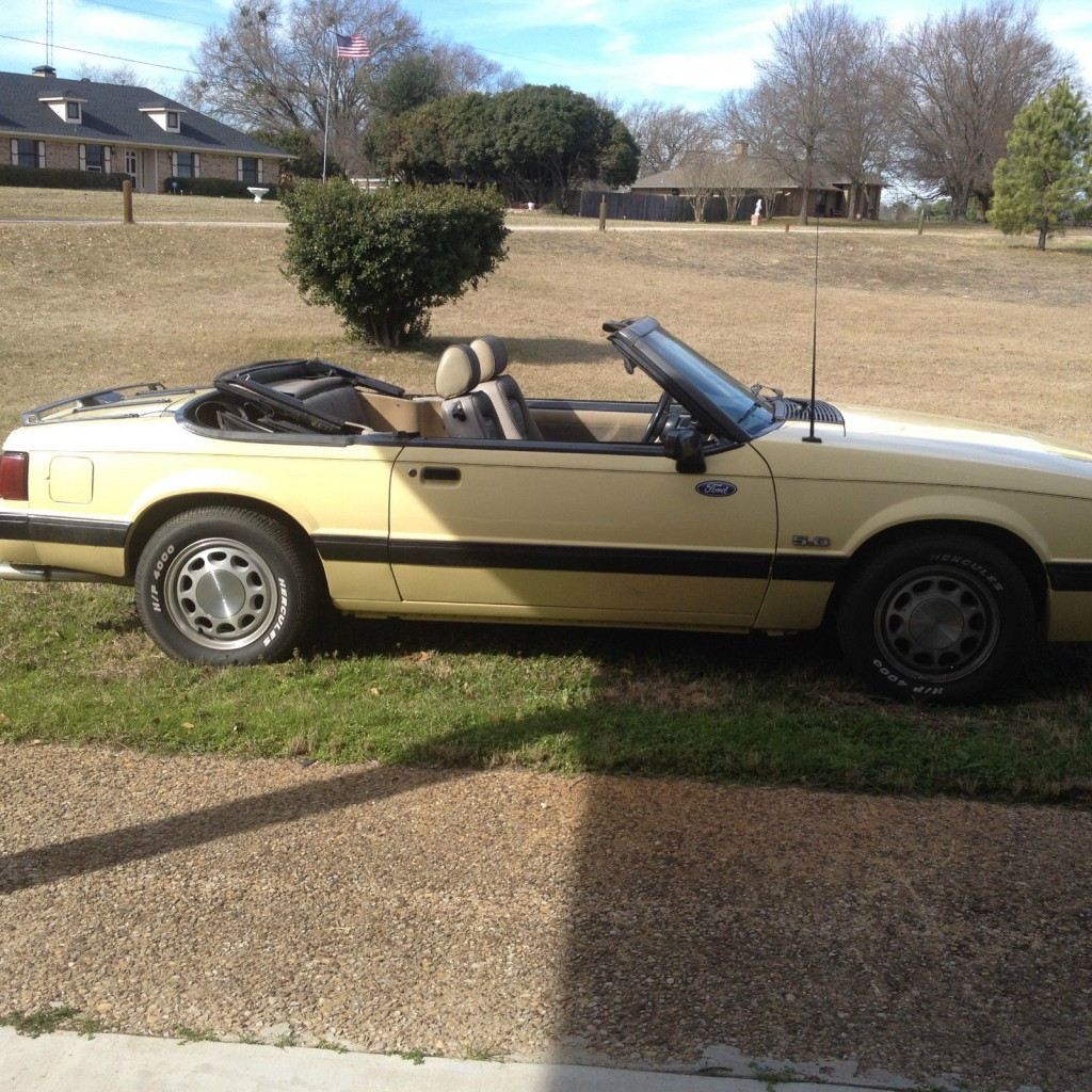 1989 Ford Mustang LX 5.0 Convertible