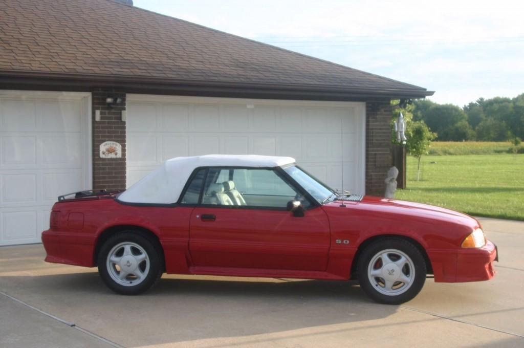 1993 Ford Mustang GT Convertible