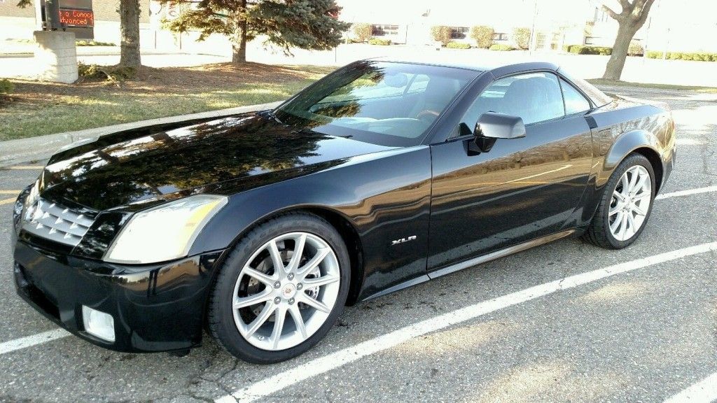 2005 Cadillac XLR
