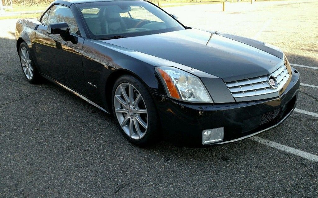 2005 Cadillac XLR
