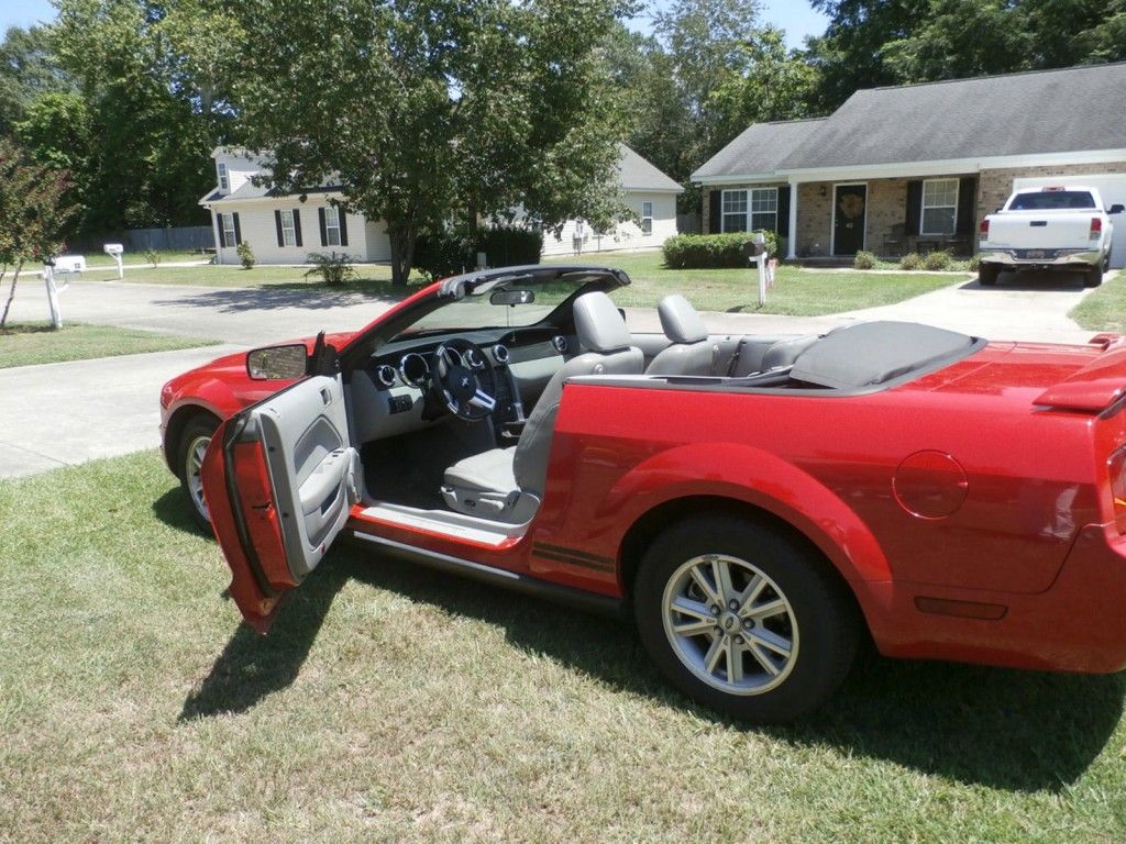 2006 Ford Mustang Convertible
