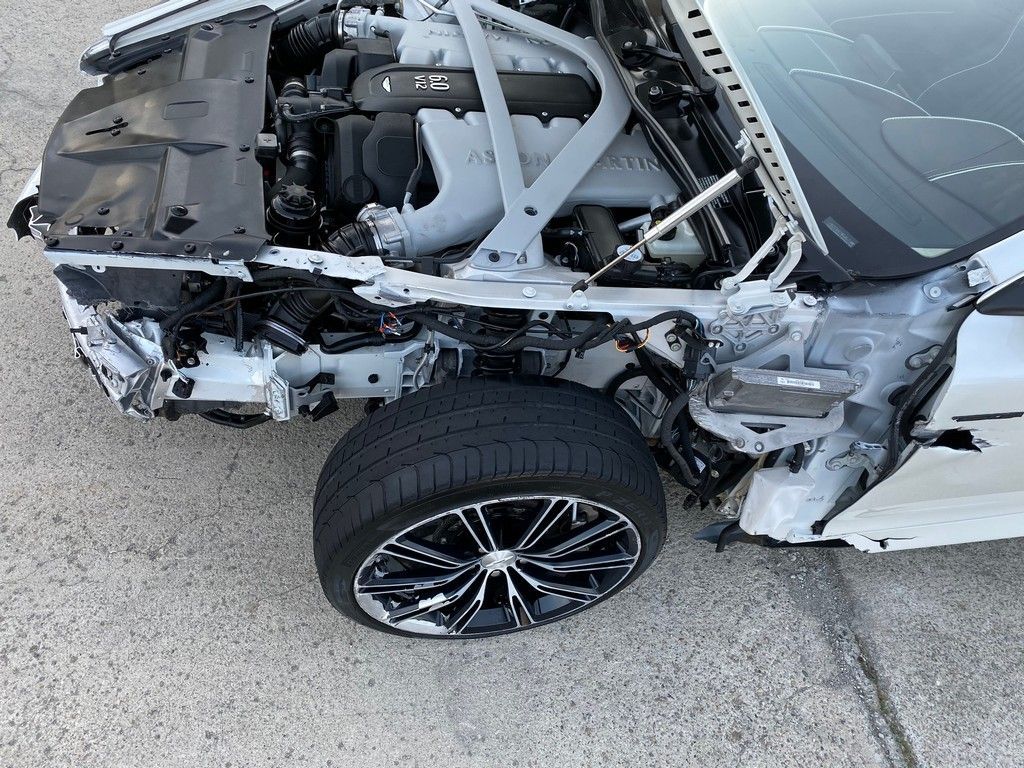repairable 2016 Aston Martin DB9 Gt/6.0L/12V convertible