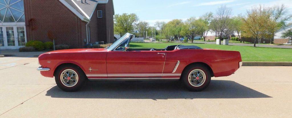 1965 Ford Mustang Convertible [highly desirable color combination]