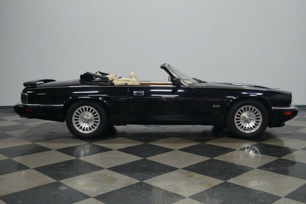 1995 Jaguar XJS V12 Convertible [iconic look of British style]