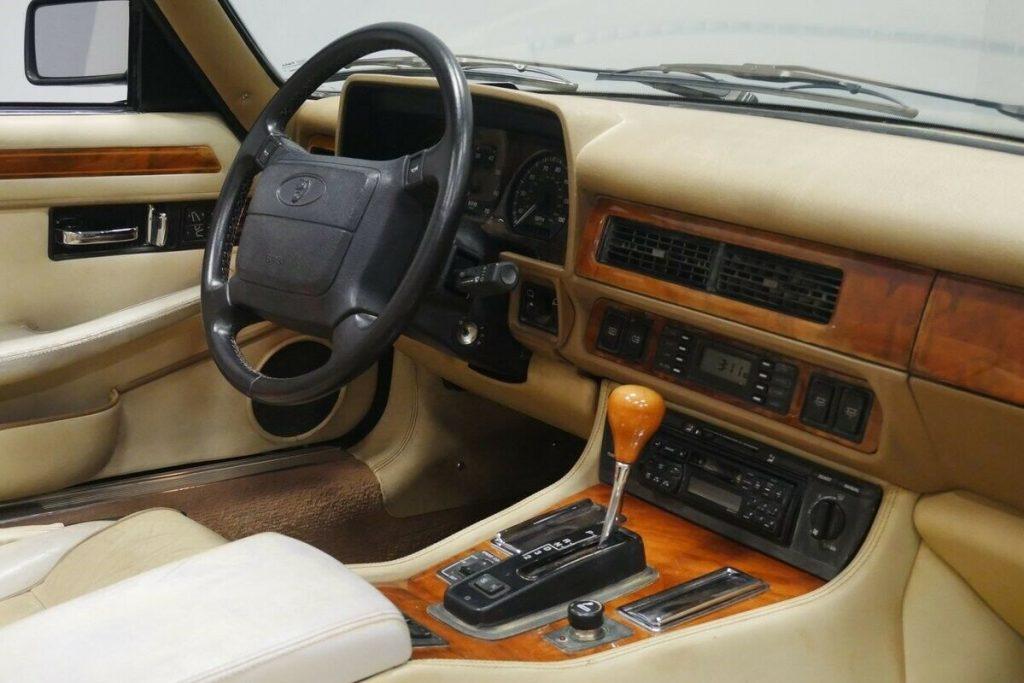 1995 Jaguar XJS V12 Convertible [iconic look of British style]