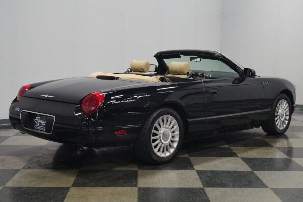 2004 Ford Thunderbird Convertible [retro style]