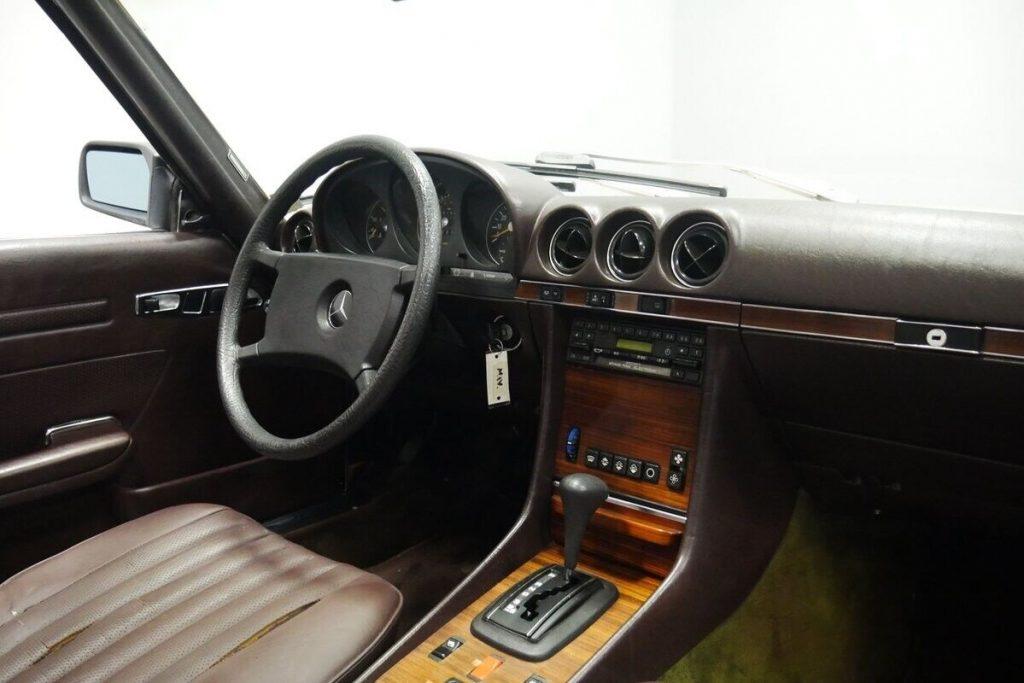 1983 Mercedes-Benz SL-Class convertible [prestigious classic]
