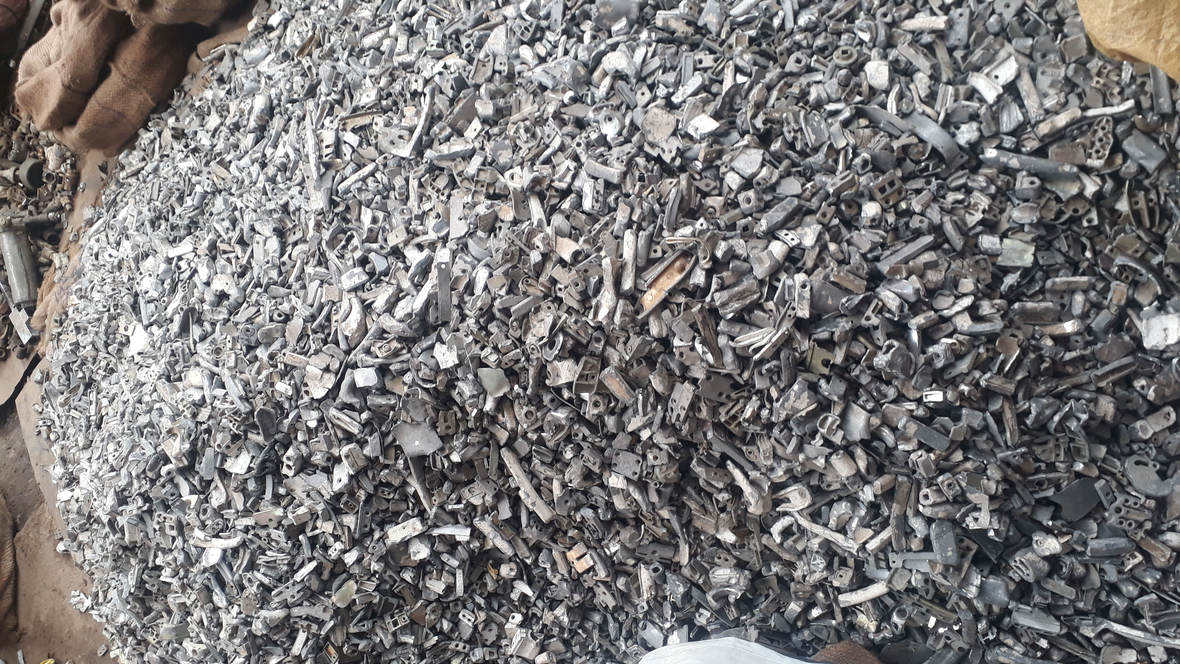 Shredded Zinc Scrap