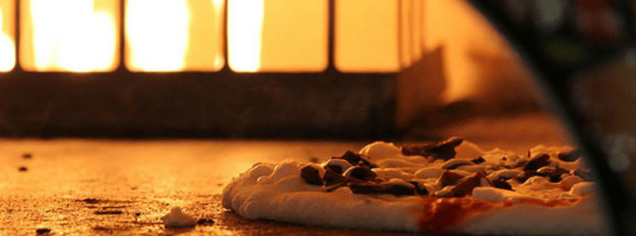 6 Exciting Pizzas In Ahmedabad That You Need To Try 2 Exciting Pizzas In Ahmedabad- Cover Image