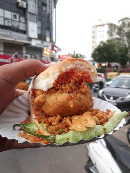 Places For The Best Vadapav In Ahmedabad 5