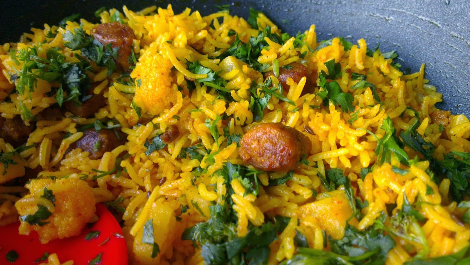 8 Must Try Food Dishes in Mount Abu 2 Must-Try Food Dishes in Mount Abu| Gatte ki Khichdi