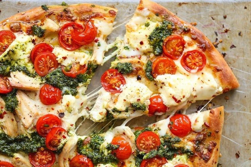 Types Of Pizzas You Can Easily Make At Home 1 Tasty baked food items| Feature image