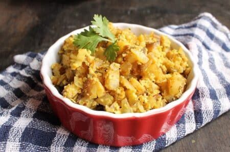Must-Try Food Dishes When You Visit Goa 1 Must-try dishes in goa| Kelyachi bhaji