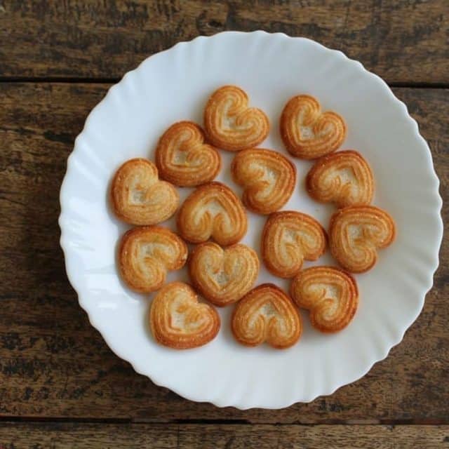 7 Nostalgic Food Items That Remind Us Of The Good Old School Days 5 little hearts
