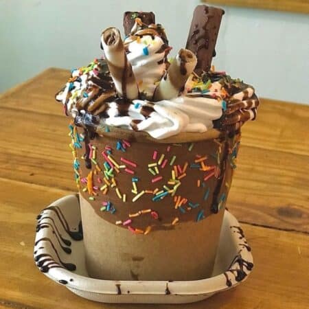 Beverages in ahmedabad| Kitkat thick shake
