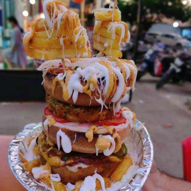 Top 10 Burger Places In Ahmedabad 5 top 10 burger places in ahmedabad | Mr Jumbo