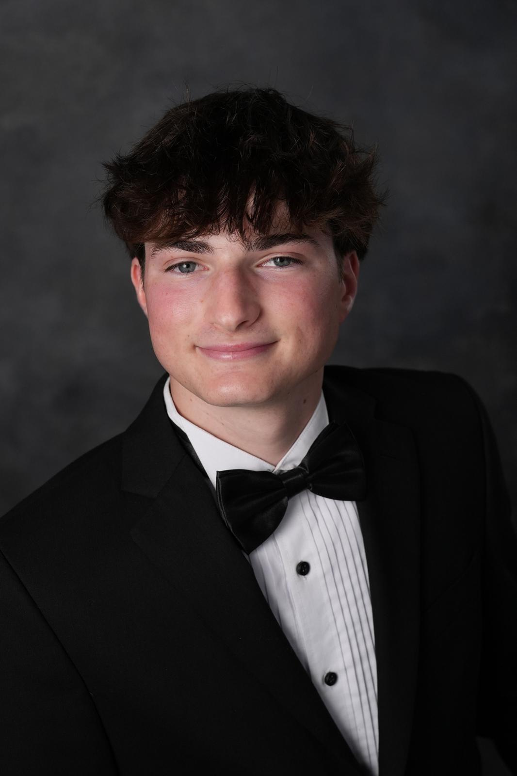 Official senior portrait of Cooper Reiss