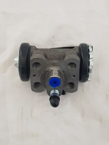 CYLINDER, WHEEL REAR RH FORWARD
