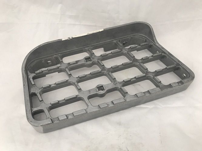 STEP,ALLOY PLATE ,LOWER L/H
