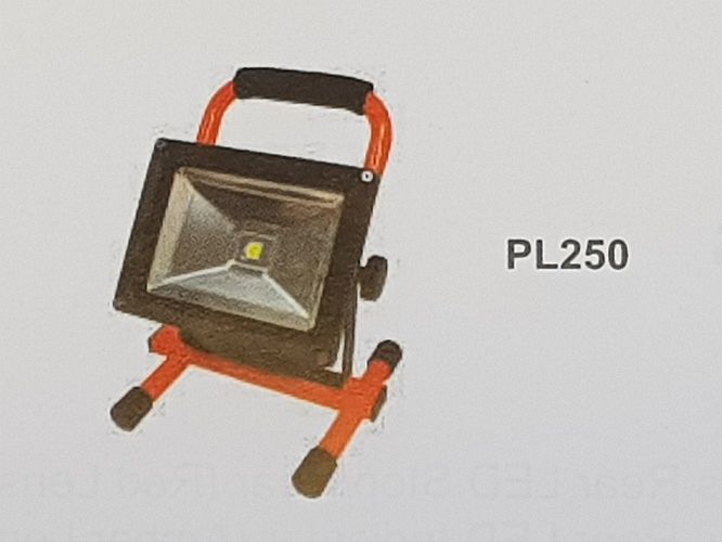 LED RECHARGEABLE PORTALITES - 240v / 12v CHARGER - 10w