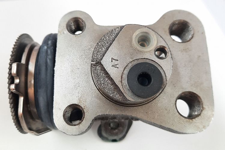 CYLINDER,WHEEL