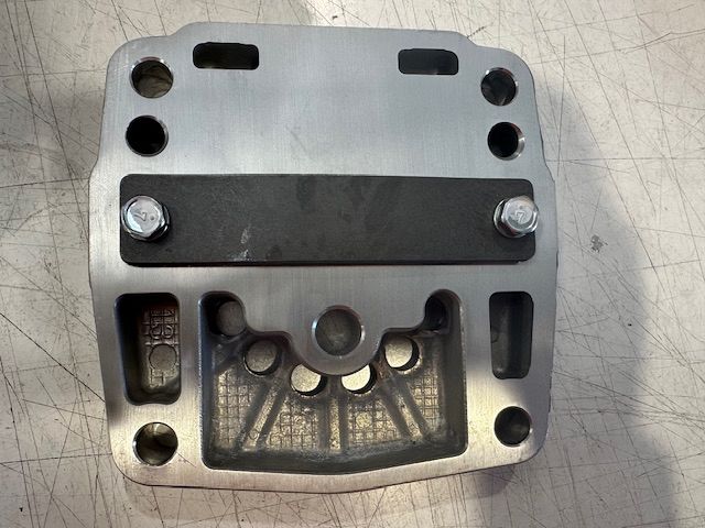 CYLINDER VALVE PLATE - COMPRESSOR