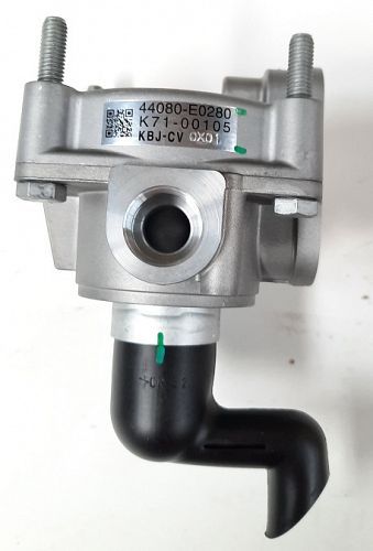 RELAY VALVE ASSEMBLY