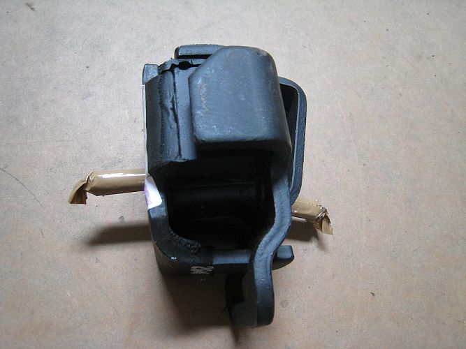 FRONT ENGINE MOUNT