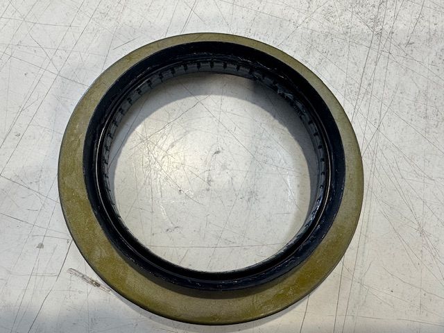 SEAL - REAR HUB