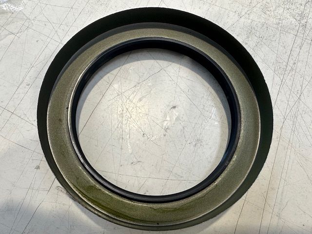 SEAL - REAR HUB