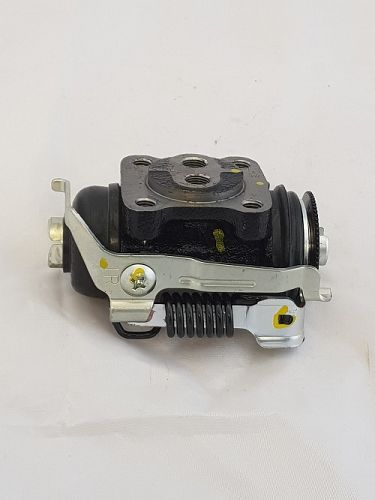 CYLINDER, WHEEL REAR RH