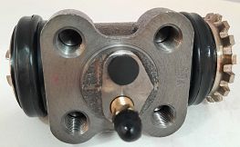 CYLINDER,WHEEL RH REAR